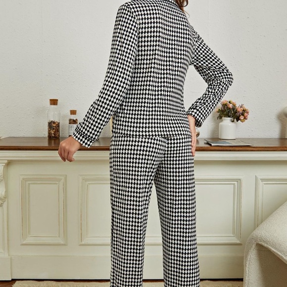 Women s Checkered Button Front Top and Pants Loungewear Set - Picture 2 of 4